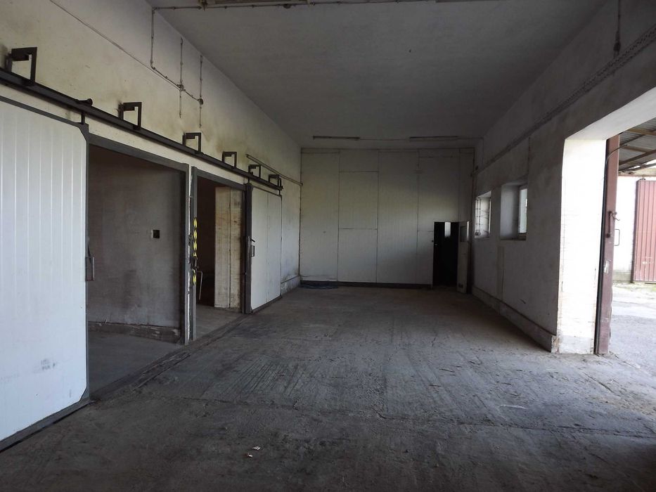 Wynajmę pomieszczenia magazynowe