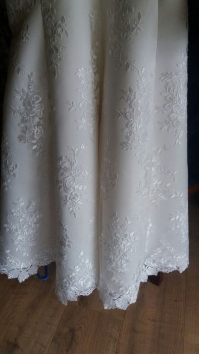 Продам святкову сукню