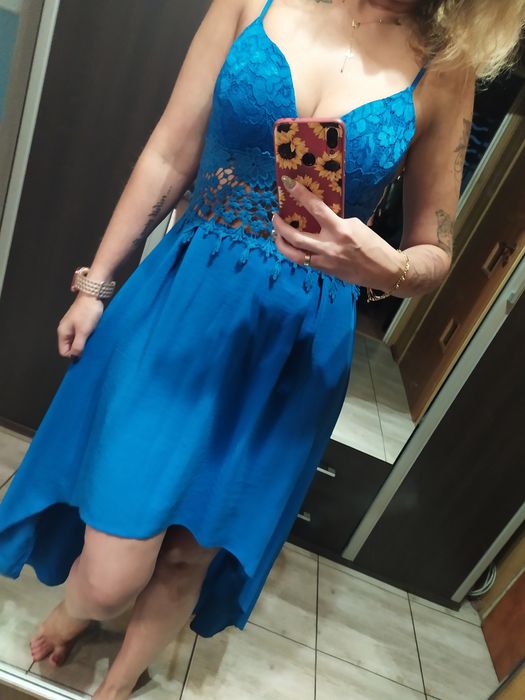 Sukienka koktajlowa, asymetryczna