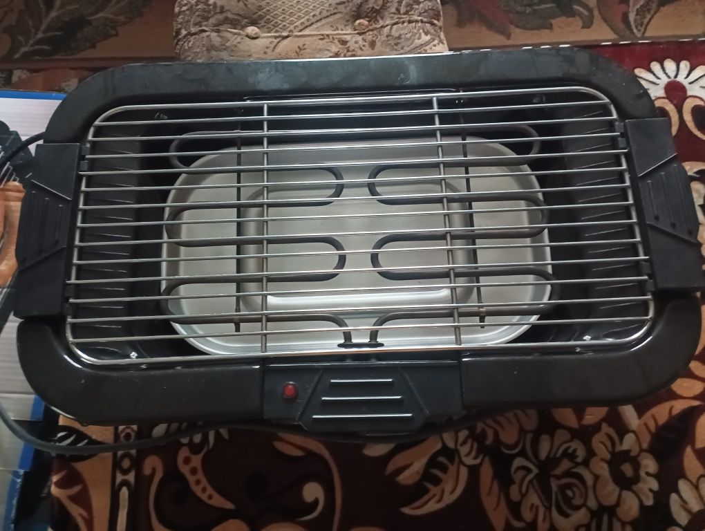 Nowy Grill Elektryczny 2000W