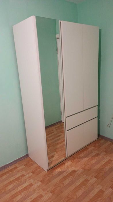 Нова Біла Шафа зі складу з дзеркалом 1221 х 520 х 2000 Белый шкаф