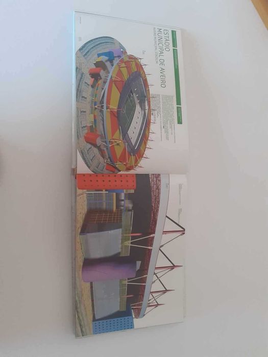 Livro Oficial do Euro2004 com CD