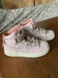 Кросівки Nike air force 1 . Розмір 37.5 ціна 700