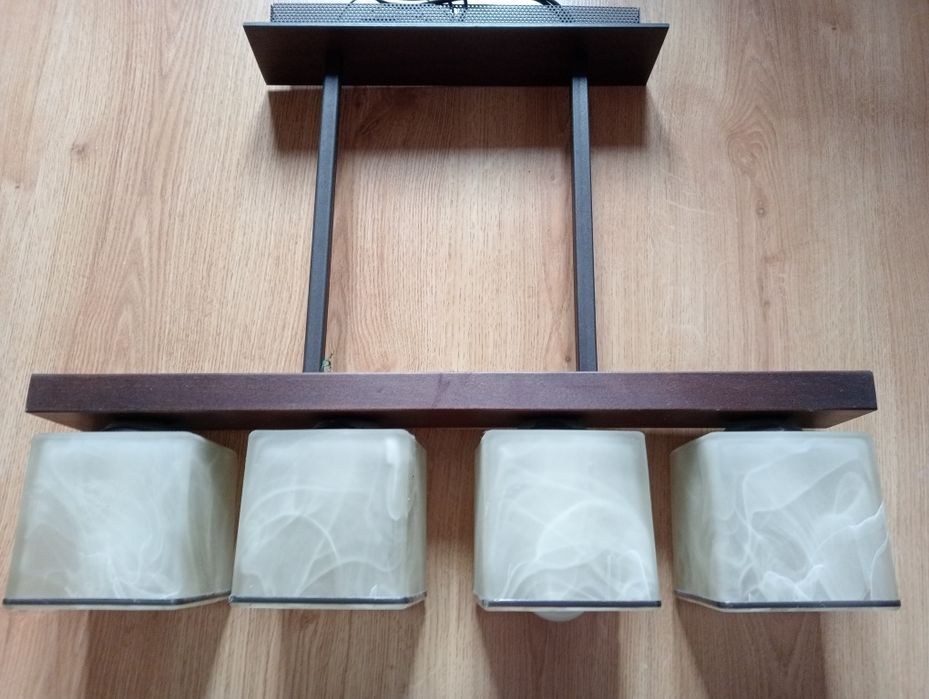 Lampa sufitowa czteropunktowa