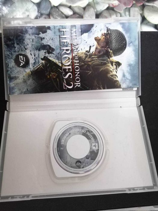 2 Jogos PSP - Impecáveis