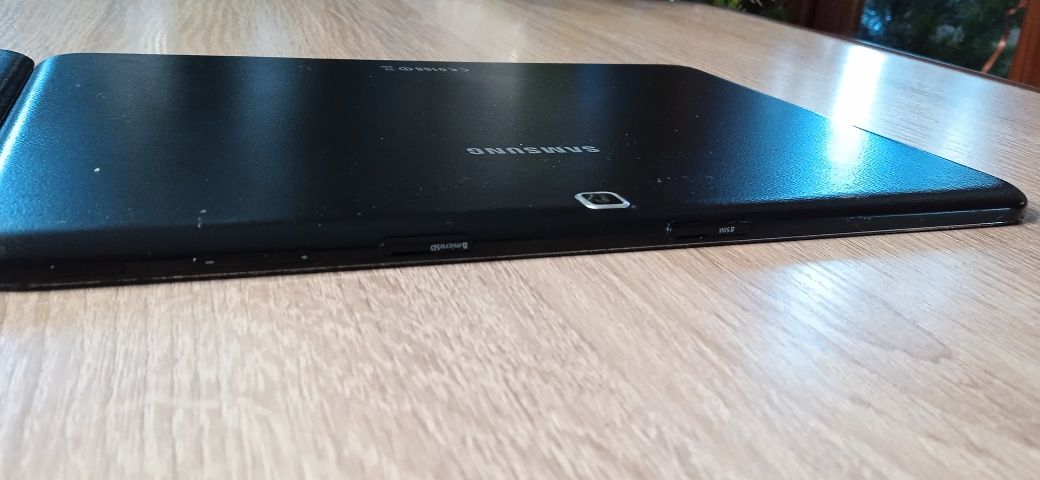 Samsung galaxy tab4 sm-t530 и t531 .