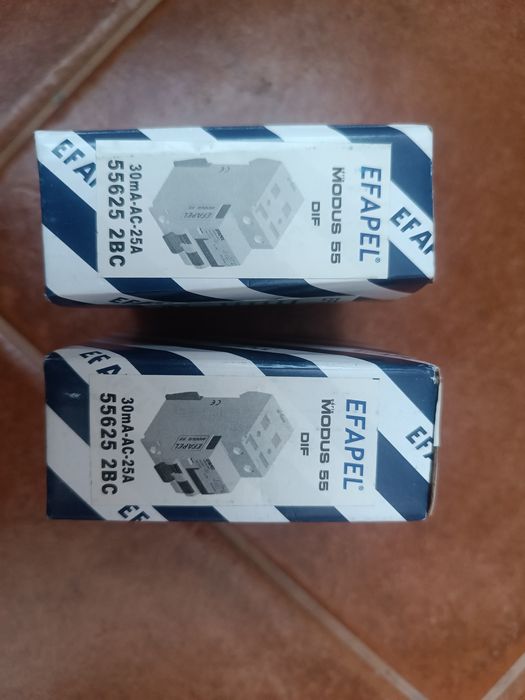 Disjuntores Efapel Novos