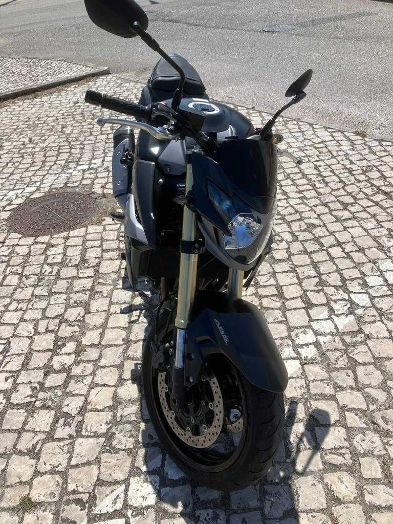 Suzuki - GSR 750