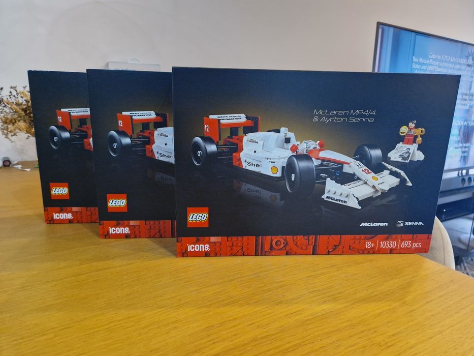 Lego 10330 McLaren MP4/4 & Ayrton Senna