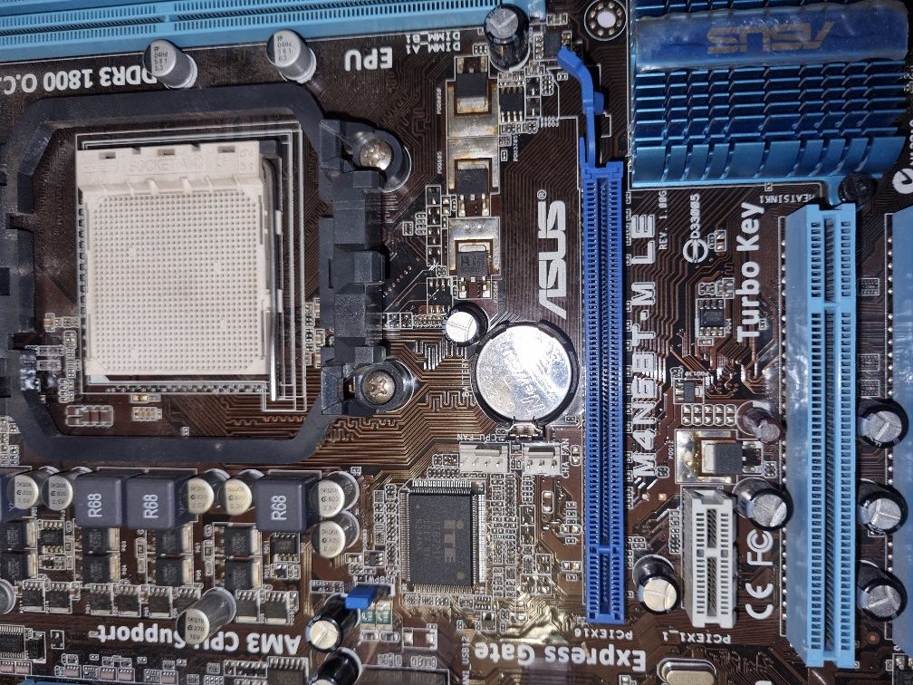 Материнская плата ASUS M4N68T-M LE сокет АМ3 память DDR 3