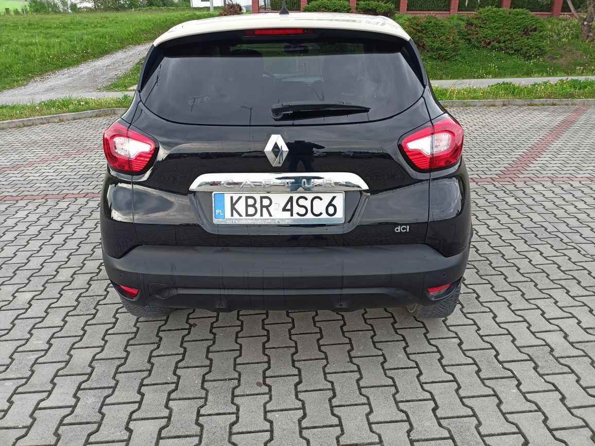 Renault Captur 2015 rok/ 1.5 Dci/ 90 km .