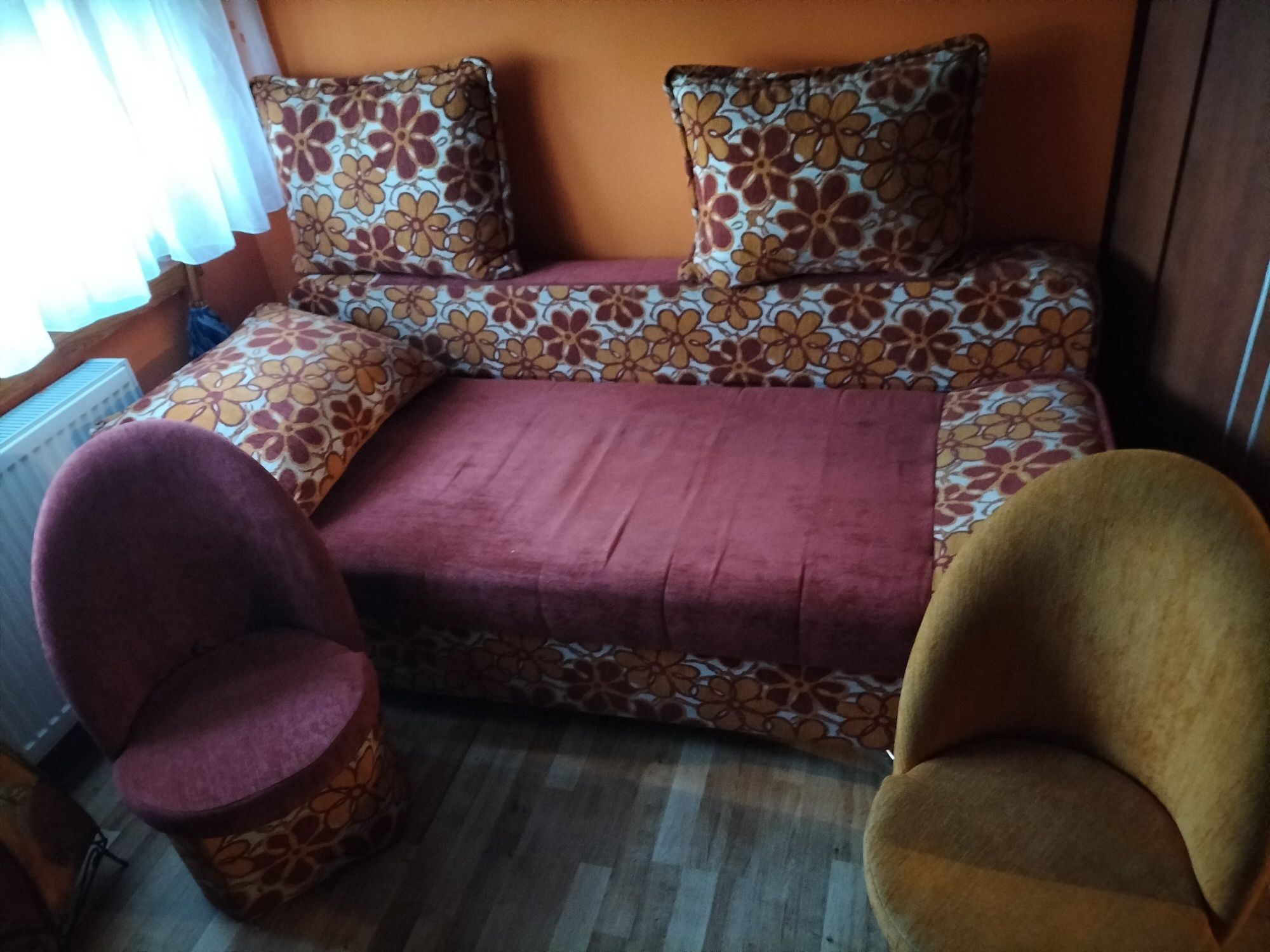 Sofa plus dwa foteliki