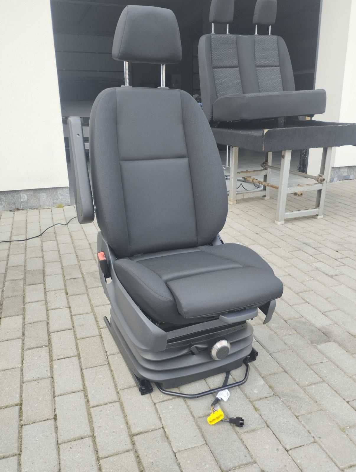 Салон сидіння пілот водія Mercedes Sprinter Спринтер W907/W910 2024