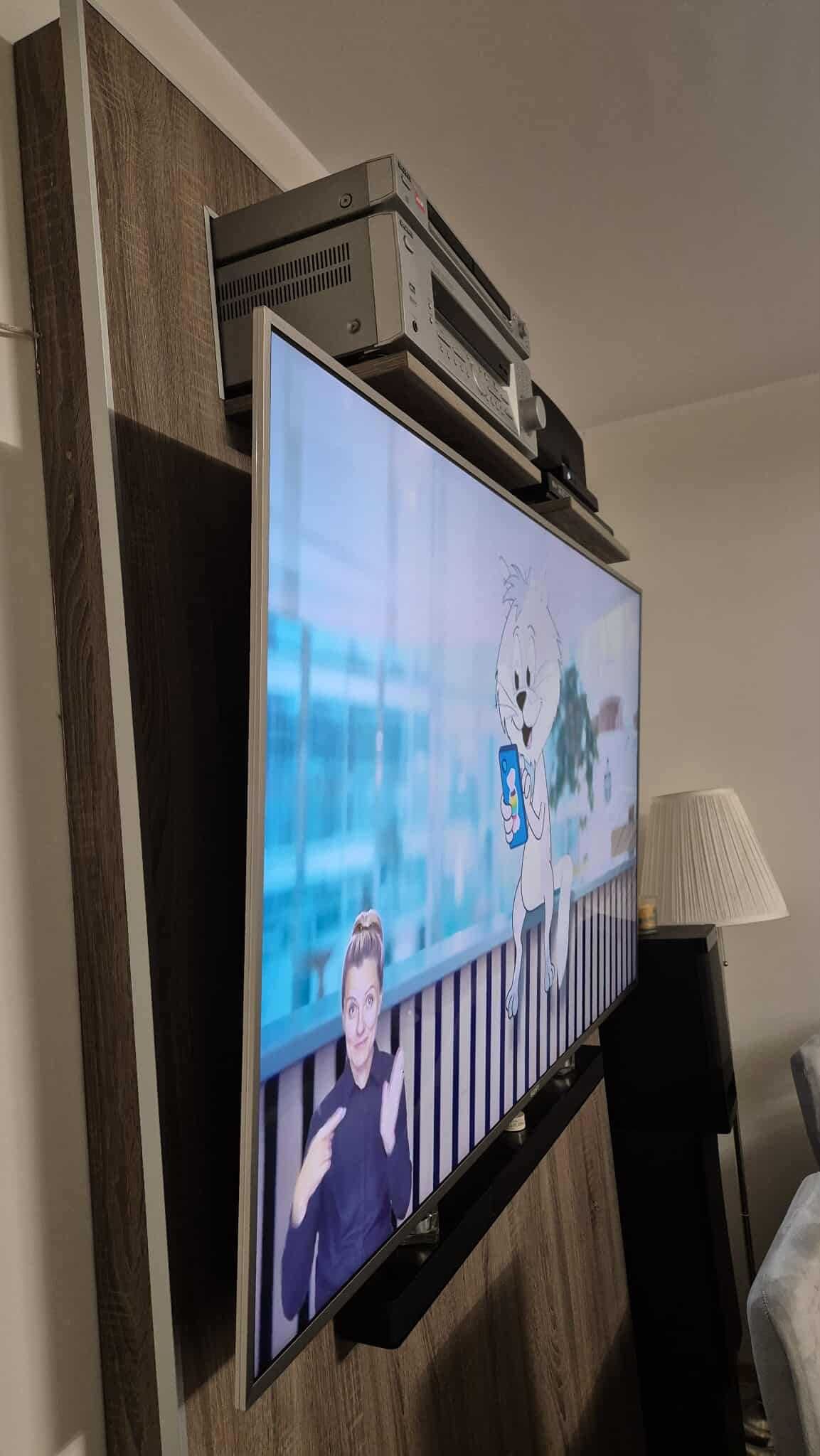 Telewizor LED SONY 65 cali model KD-65XE8577 grubość tylko 1 cm