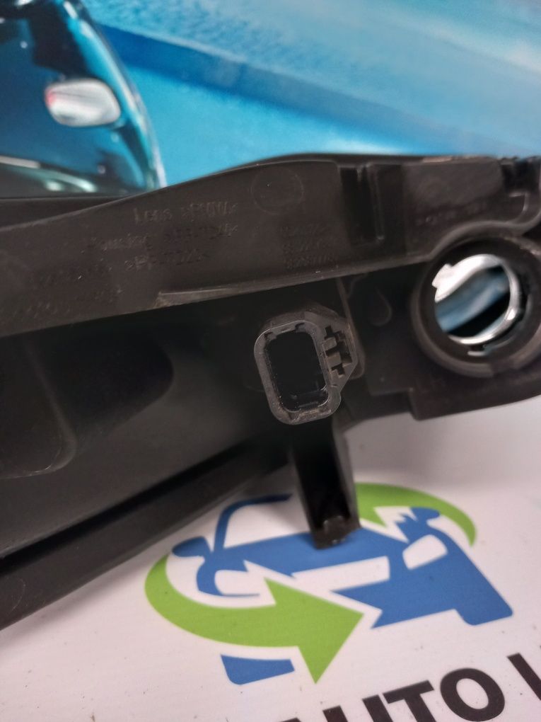 Farol de nevoeiro pisca frente esquerdo LED Citroen C3