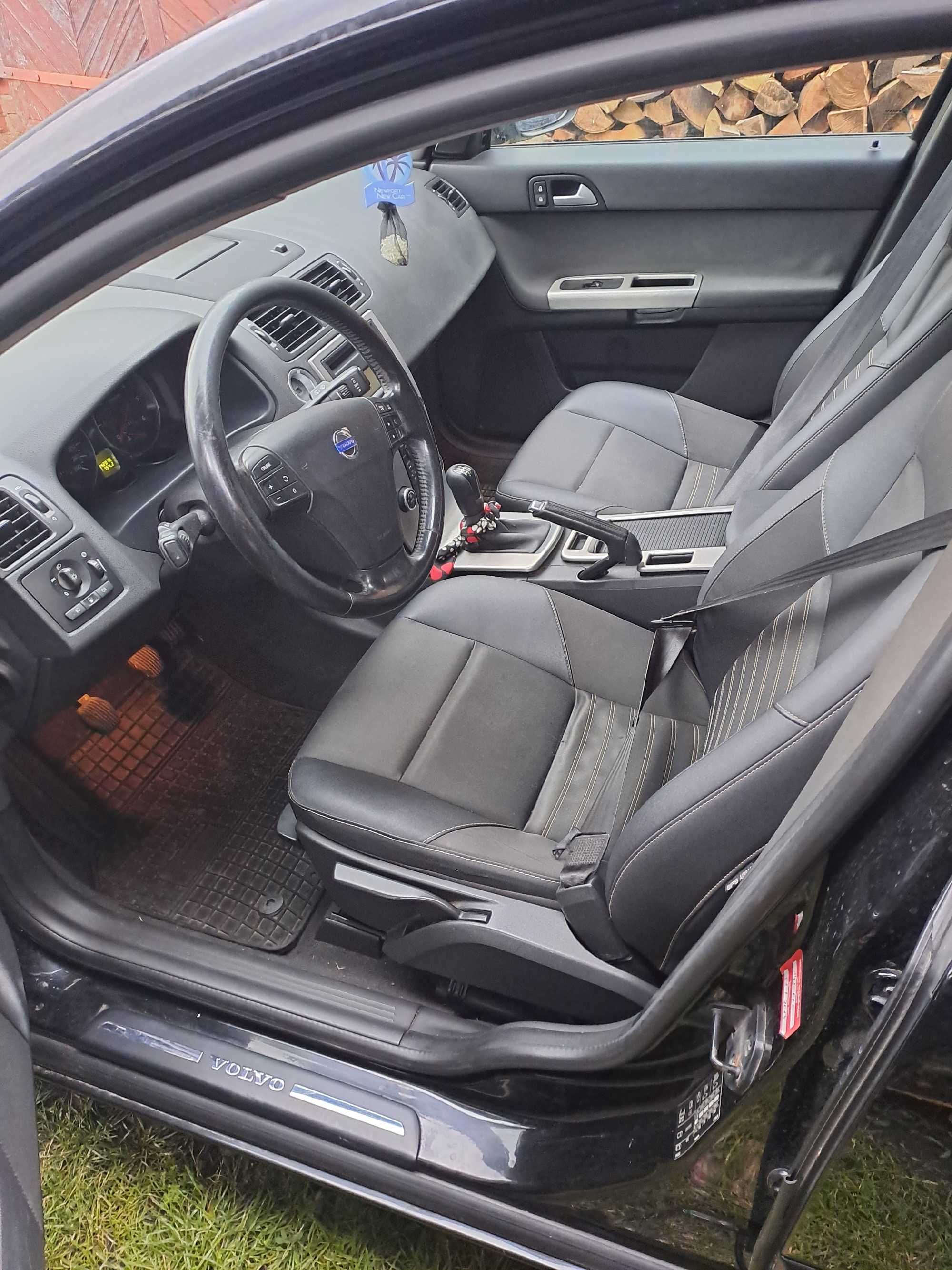Volvo v50 2.4 d5 180Km
