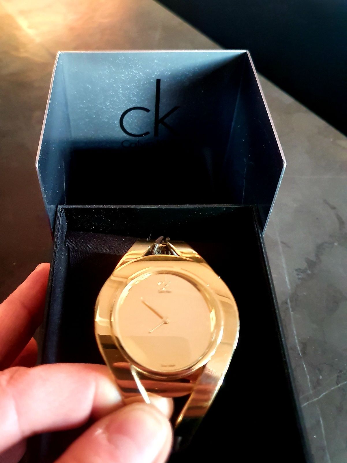 Piekny zegarek od Calvina Kleina