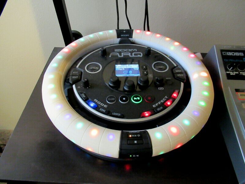 Zoom ARQ AR-96 - Уникальный грувбокс, синтезатор, драм-машина, семплер