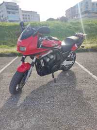 Yamaha Fazer 600