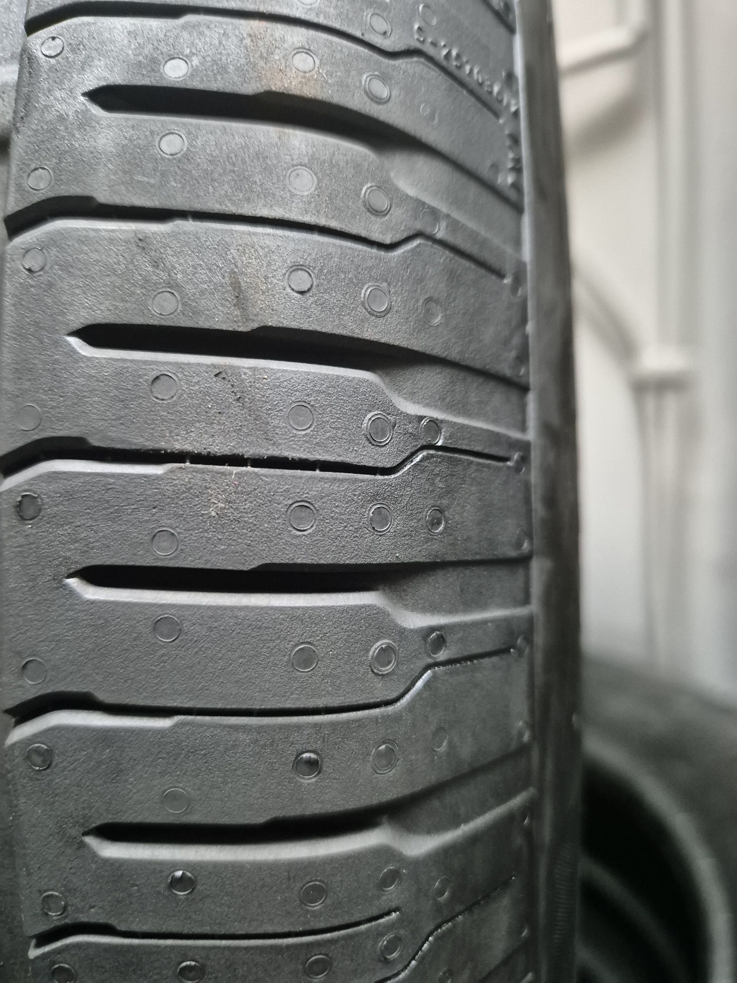 Kpl.opon letnich Continental 185 65r 15 rok 24 nowe
