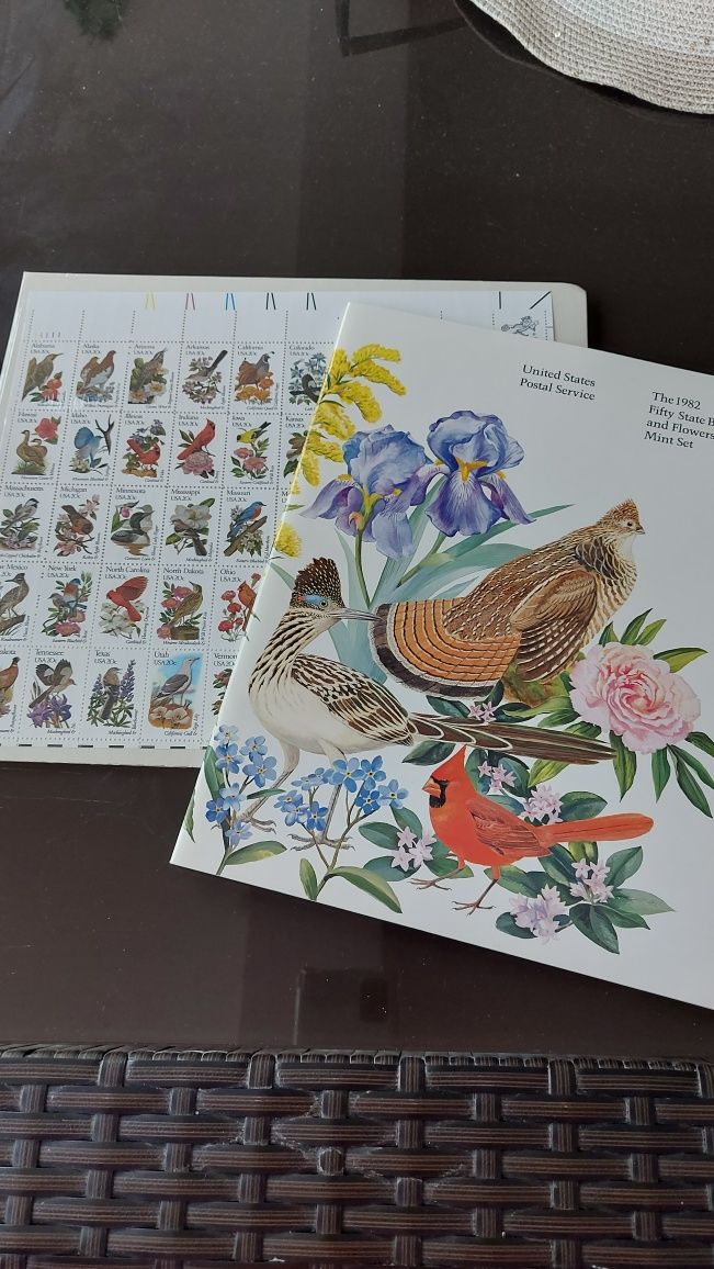 Selos com passaros USA 1981 (50 selos) +Livro sobre coleçao