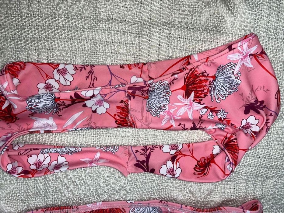 Bikini rosa floral brasileiro novo tam M ajustável em cima