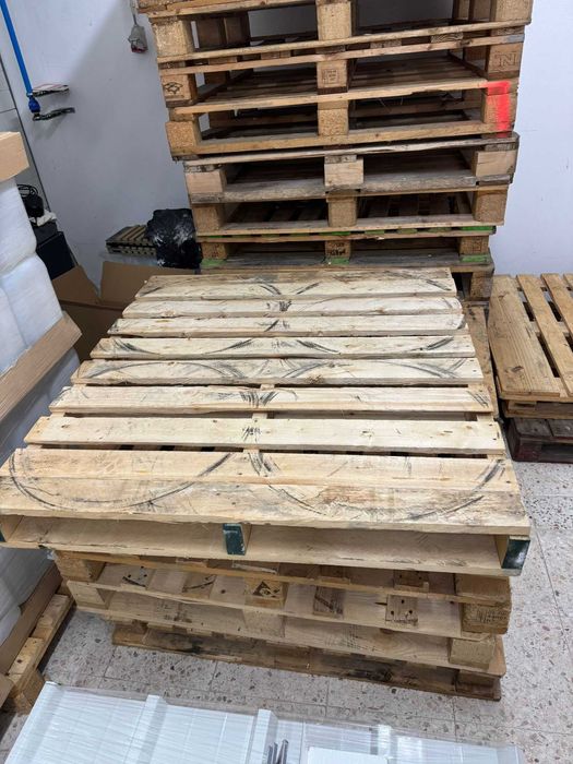 Vendo paletes de 1.20m x 1.20m