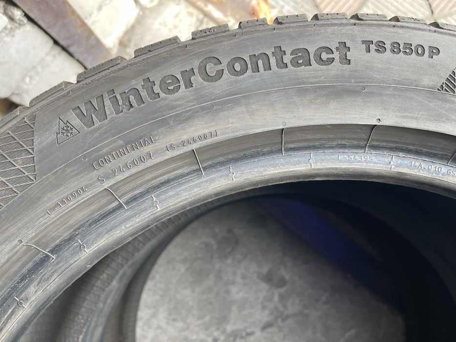 Шины 245/45 R18 Continental б/у пара зима 6мм U6