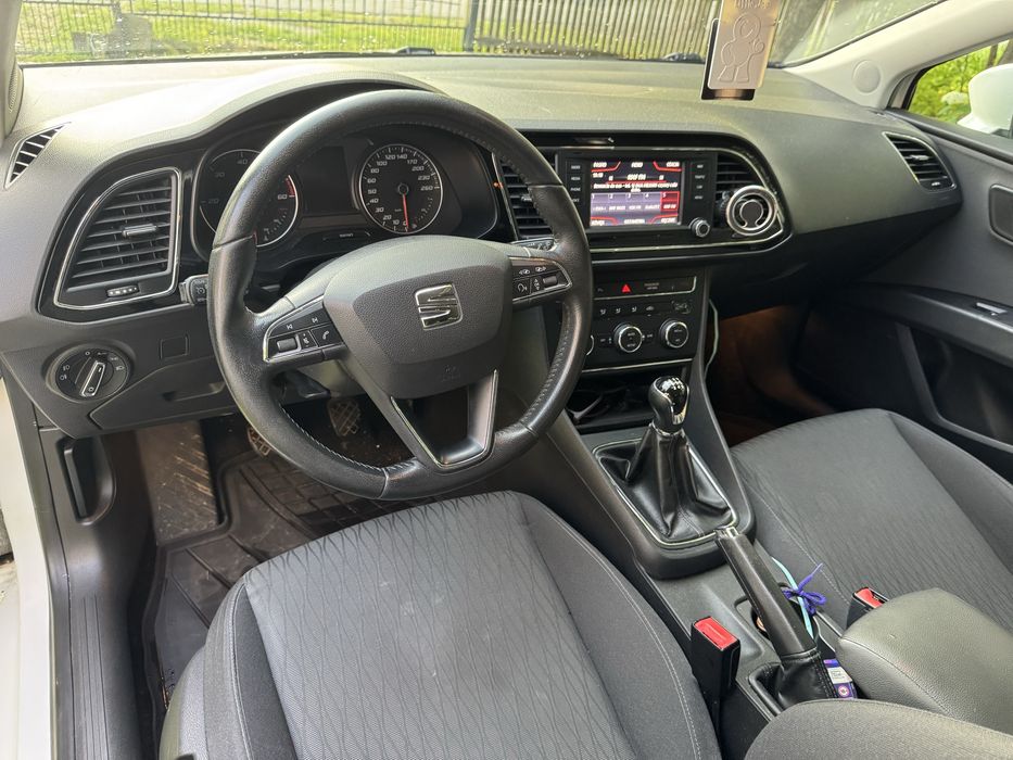 Seat Leon 1.6 TDI 110KM • Full LED • Navi • 2 komplety opon • Zamiana