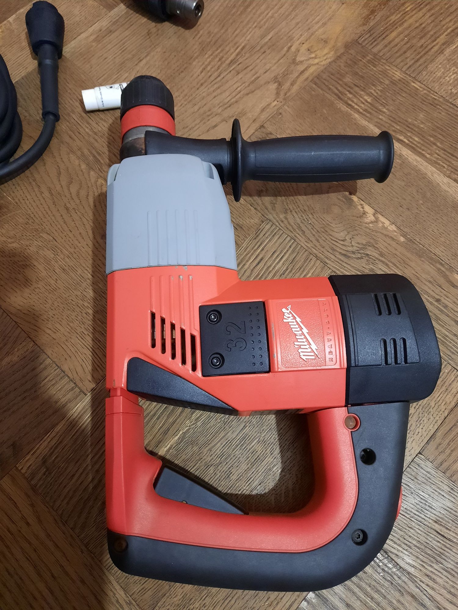 Перфоратор Milwaukee plh 32 qex 900вт,3.8дж