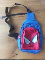 Nowa torba, nerka z motywem Spiderman Piter Parker Marvel.
