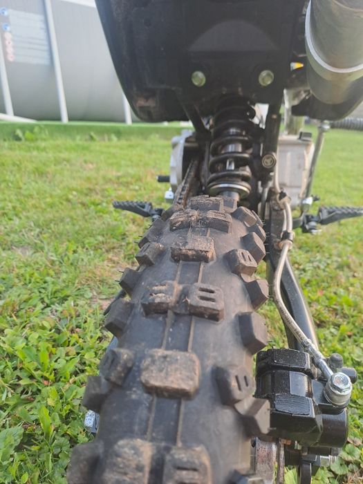 MRF 120 TTR E-START zestaw  z butami i zbroją