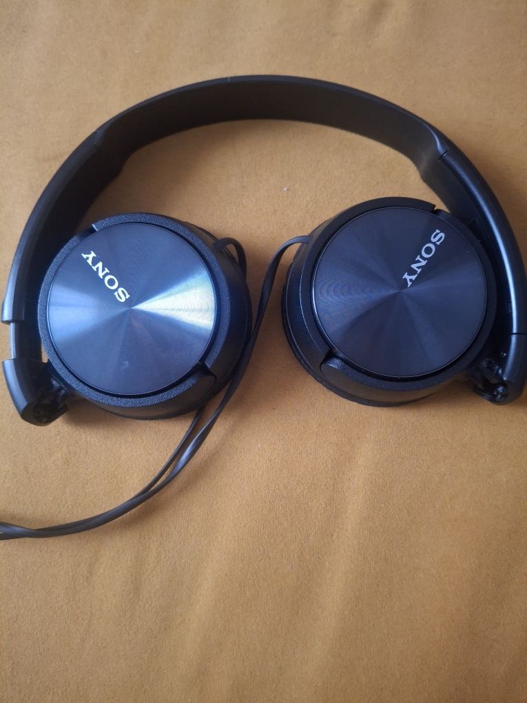 Słuchawki nauszne przewodowe Sony MDR-ZX310