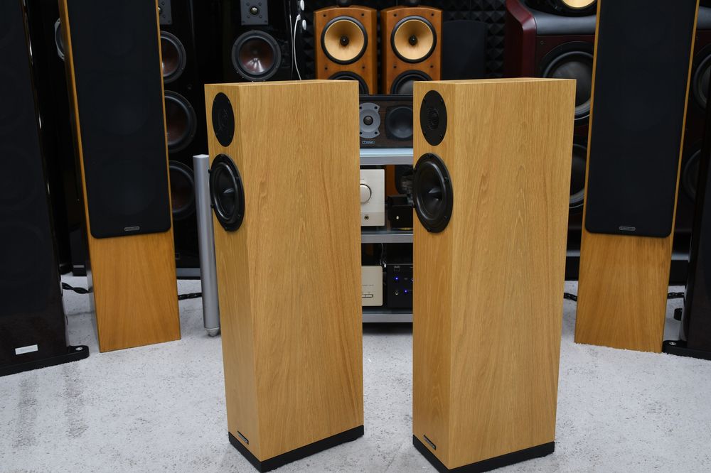 Kolumny Głośnikowe podłogowe stereo Spendor A2 w świetnym stanie!