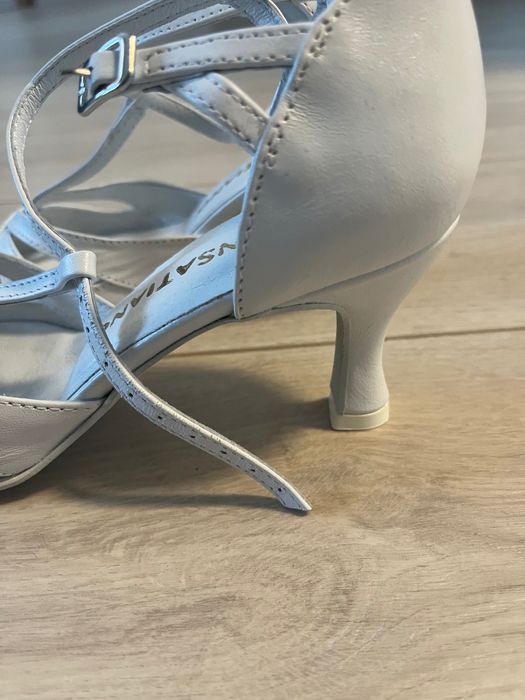 Buty damskie ślubne Sensatiano