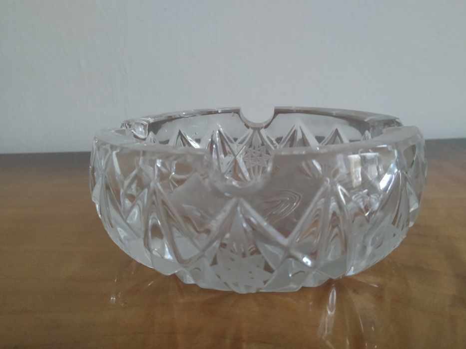 Popielniczka kryształowa z logo PZU