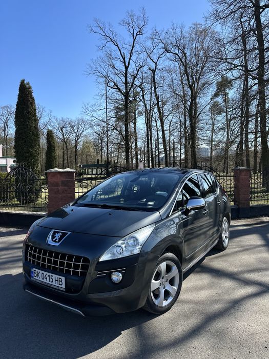 Продам Peugeot 3008 в повній комплектації 2011 року