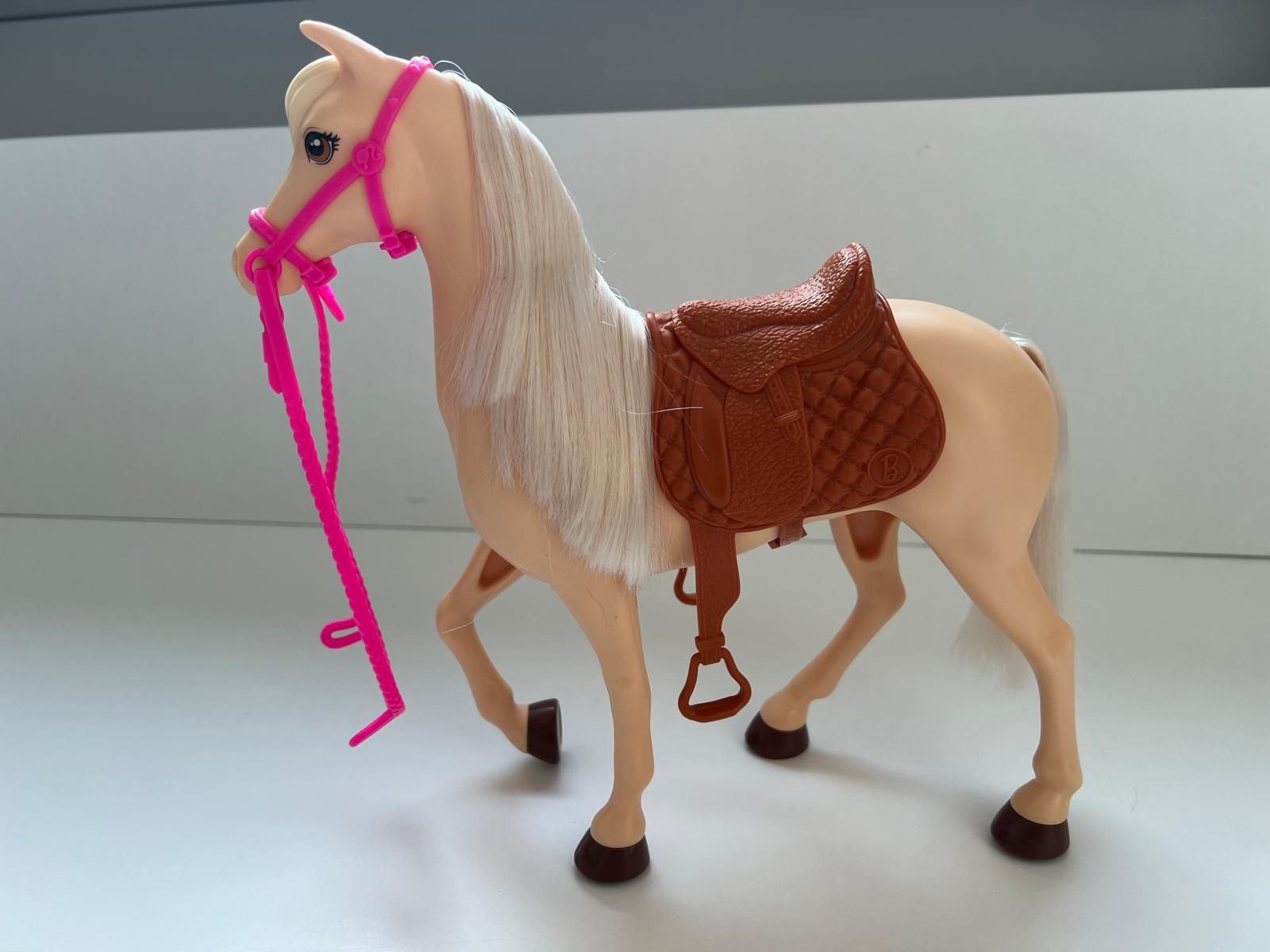 Lalka Barbie z koniem