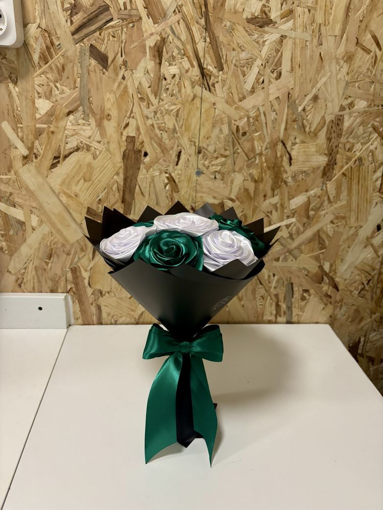 Buquê de rosas verde e branco