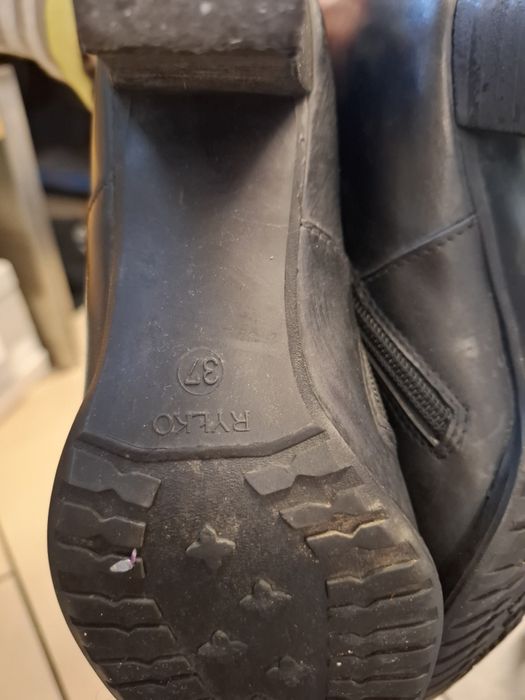 Kozaki skórzane czarne Ryłko 37