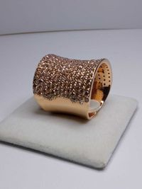 Золотое кольцо Crivelli с бриллиантами.