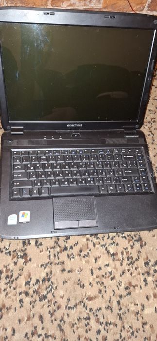 Ноутбук на запчасти