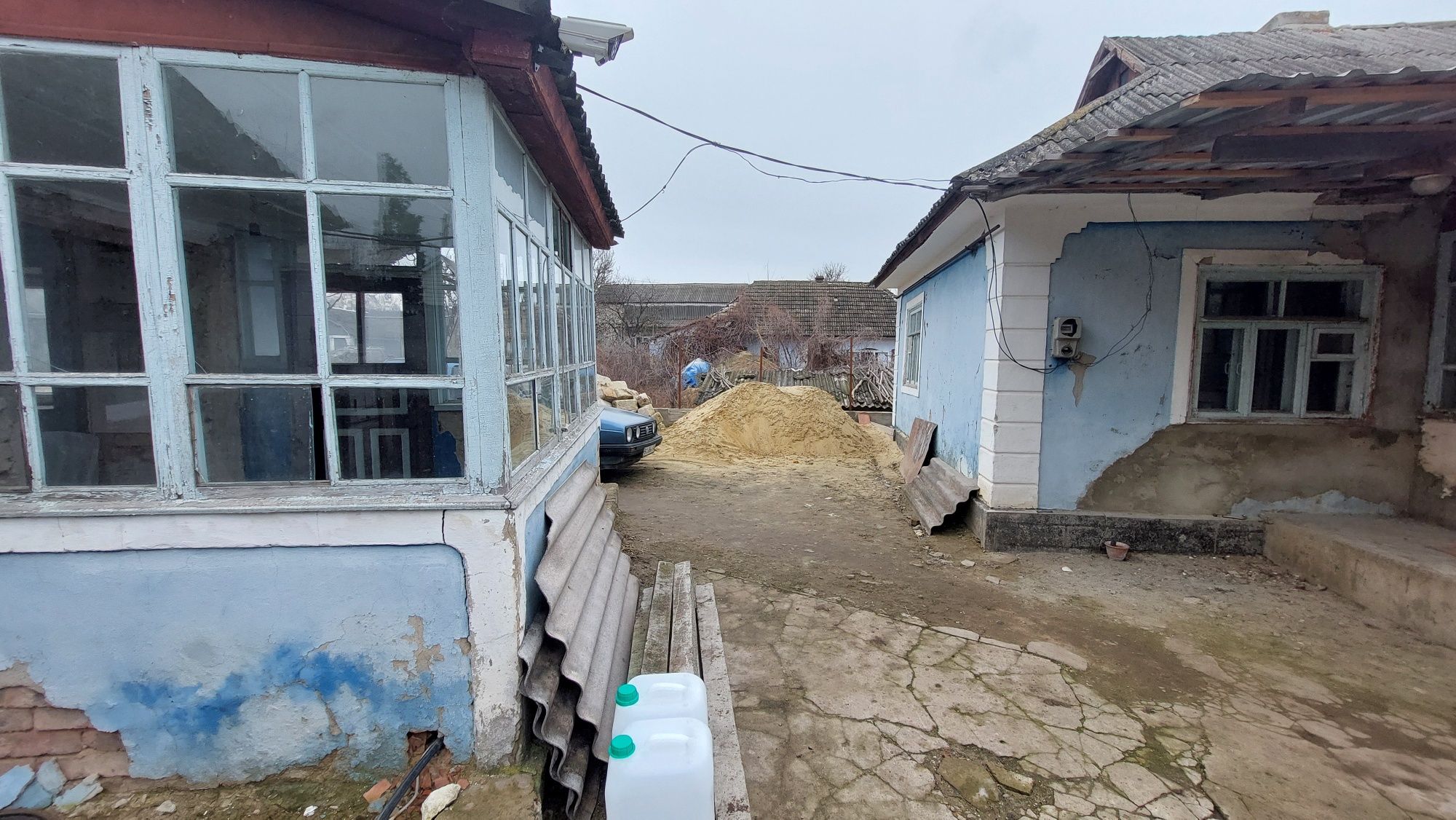 Продам будинок та участок 18 соток. Вул.Армійська,19. с.Серебрія.