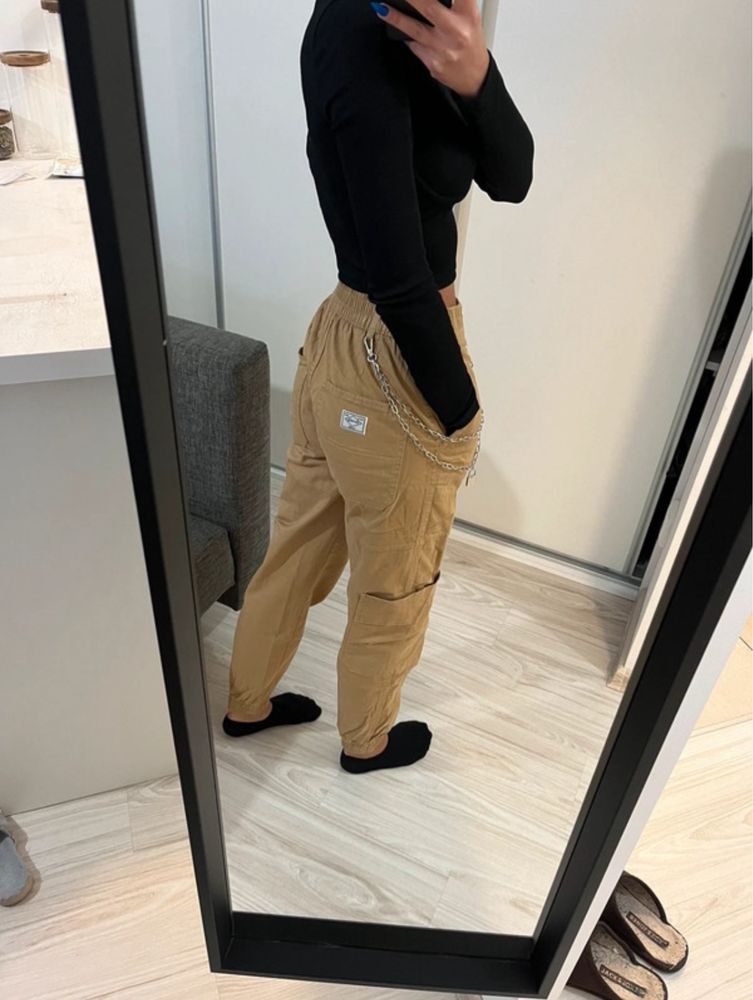 Spodnie joggery Bershka