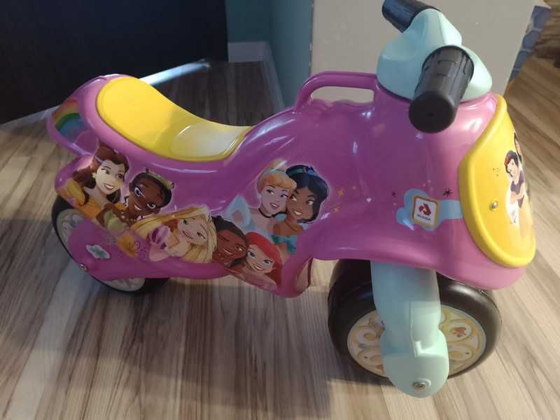 Injusa Motocykl Jeździk Pchacz Księżniczki Disneya