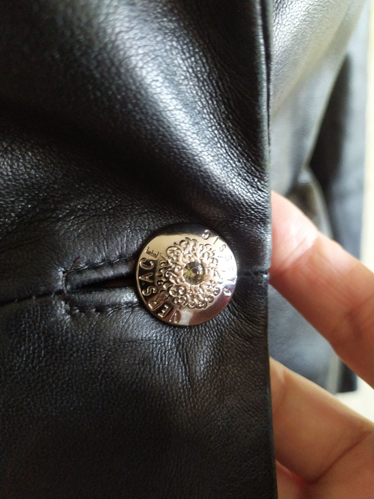 Versace шкіряний піджак оригінал вінтаж, р.34,36