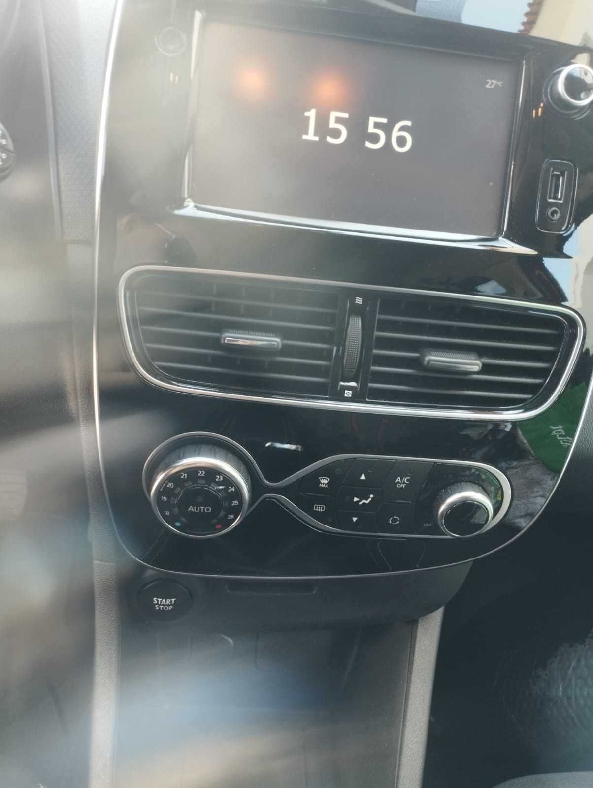 Carrinha econômica Renault Clio