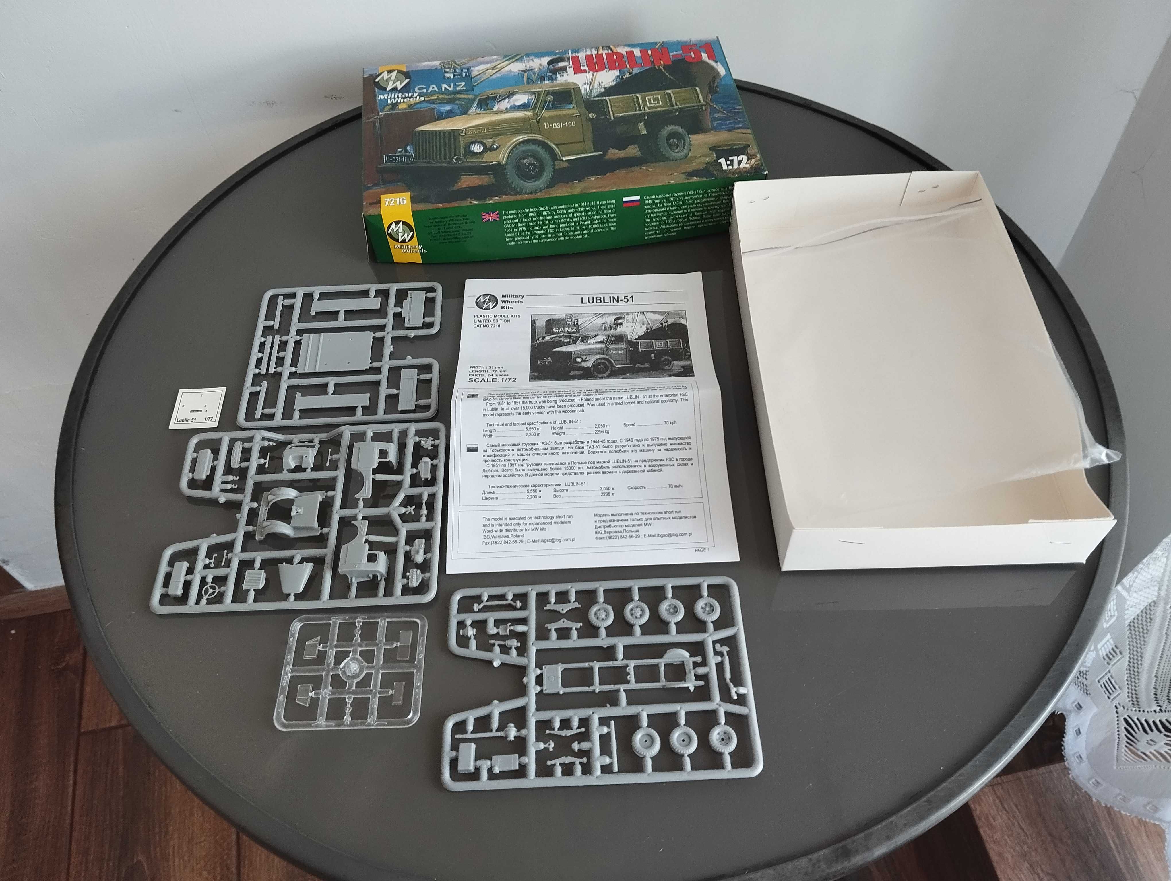 Model samochodu Lublin 51 Military Wheels skala 1/72
