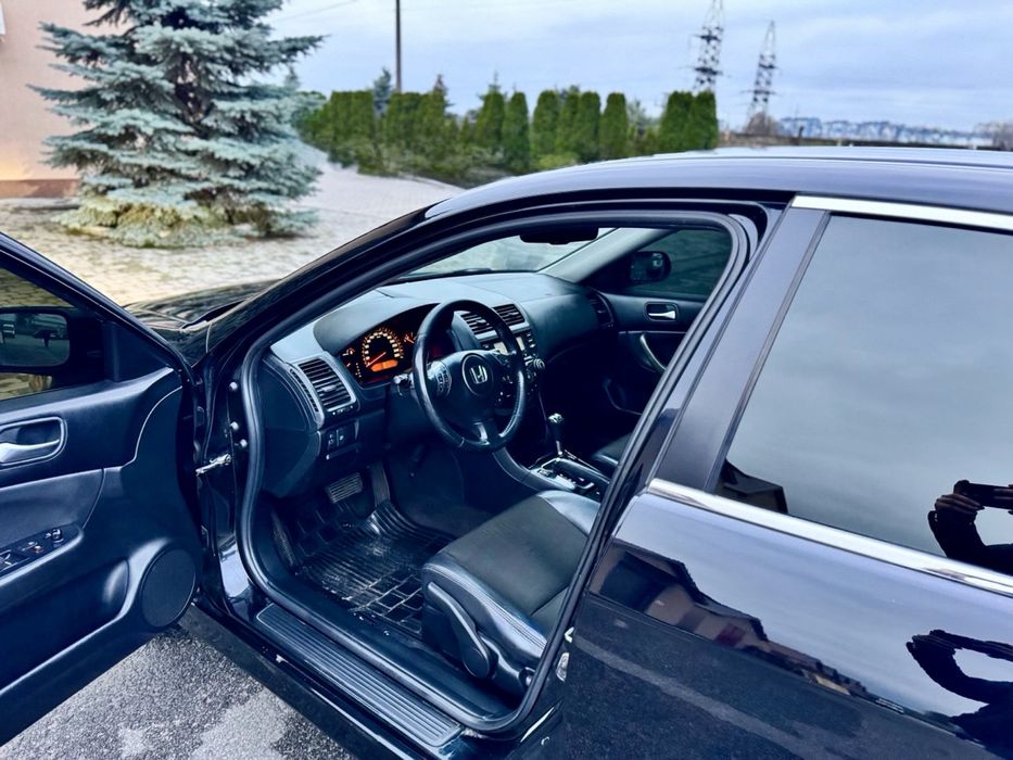 Honda Accord 2008 року 2 л бензин/автомат