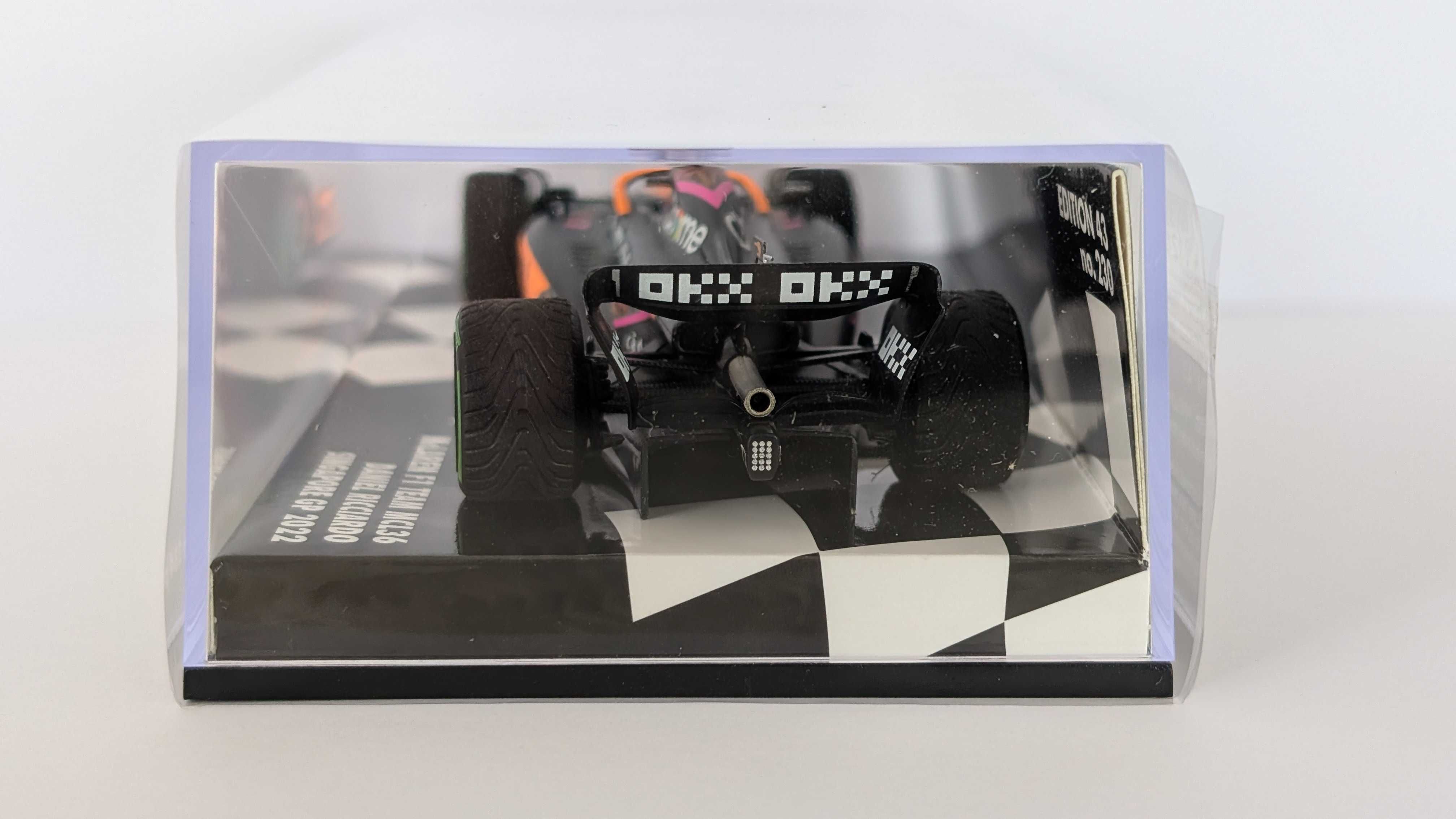 Minichamps F1 McLaren F1 Team MCL36 Daniel Ricciardo Singapore GP 2022
